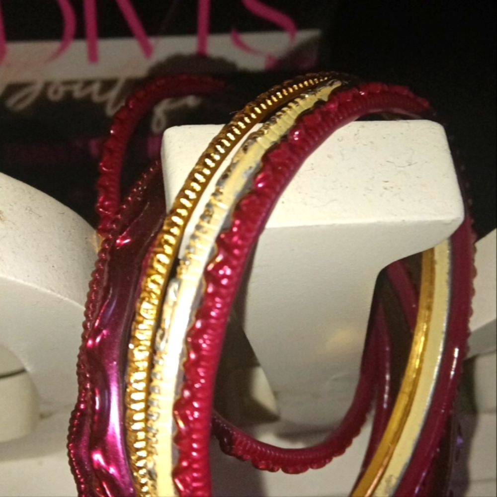 Bangles - Picture 3 of 3